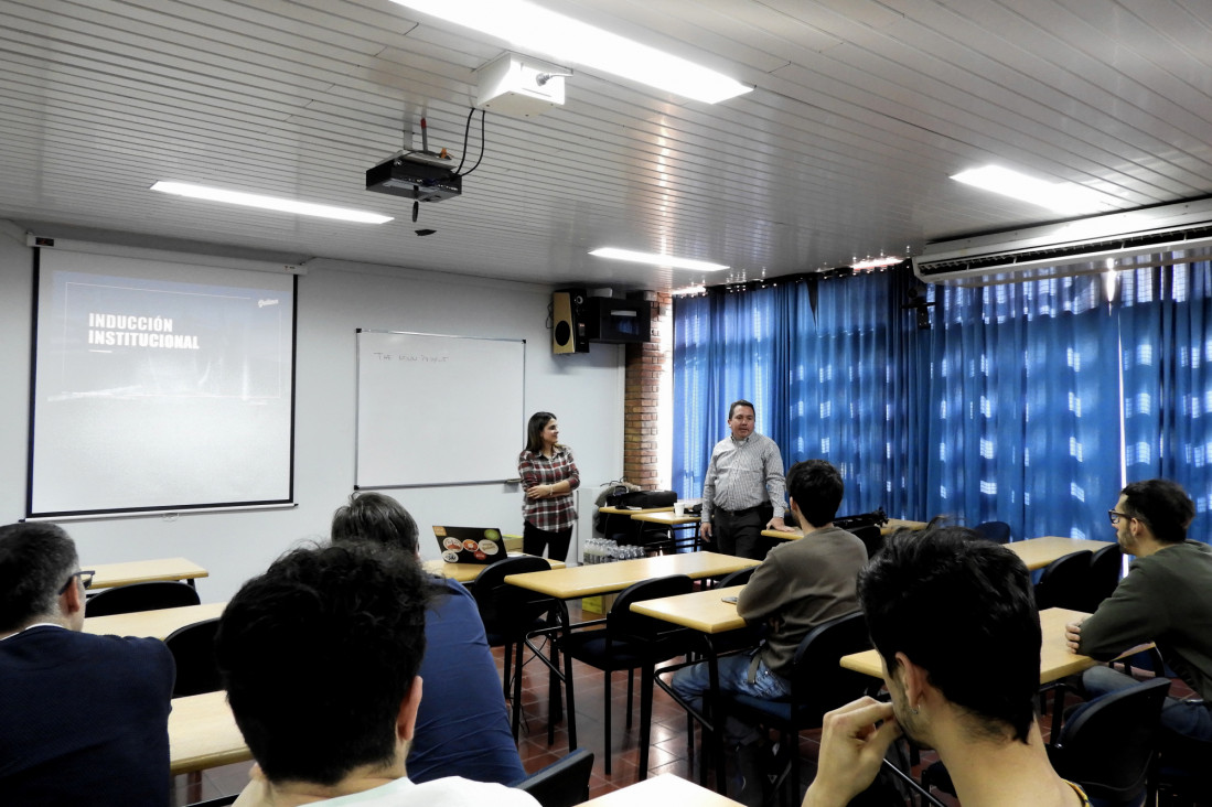 imagen Representantes de Quilmes brindaron charla sobre mantenimiento industrial