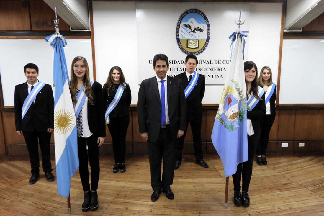 imagen Se realizó el acto de cambio de Abanderados y Escoltas