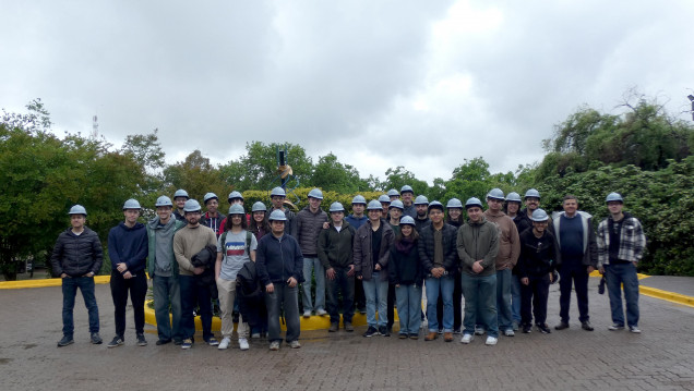 imagen Estudiantes de Ingeniería Mecatrónica realizaron una visita técnica a IMPSA 