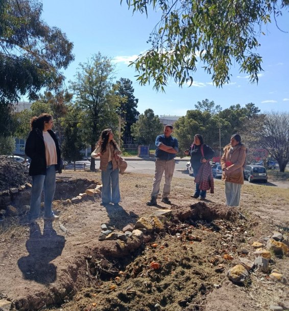 imagen La Facultad mostró sus avances en compostaje durante un recorrido institucional