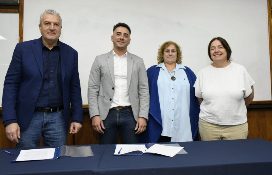 imagen Especialistas del sector vial disertaron sobre diseño de asfaltos e impacto ambiental 