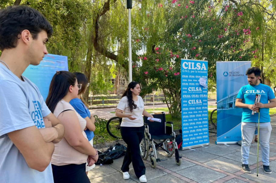 imagen Estudiantes participaron de un Taller Vivencial de Discapacidad