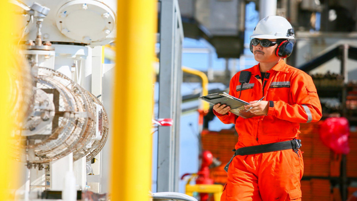 imagen Mantenimiento e integridad de instalaciones en Yacimientos de Petróleo y Gas