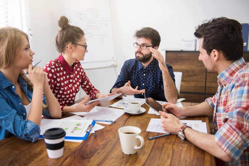 imagen Charla sobre habilidades de liderazgo y comunicación efectiva en equipos de trabajo