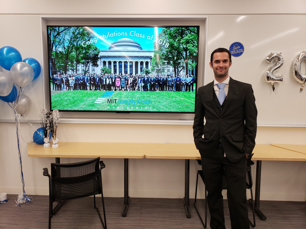 imagen Graduado de la Facultad realizó curso de posgrado en el MIT