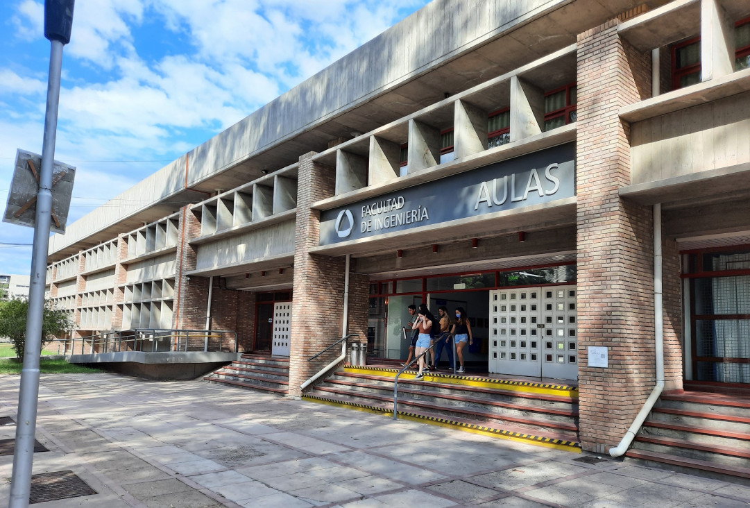 imagen Desinfección de los edificios de la Facultad