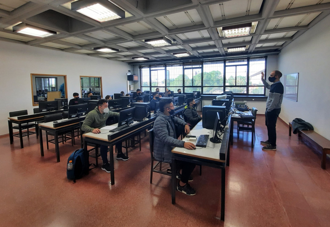 imagen Llamado a concurso docente de la Facultad de Ingeniería