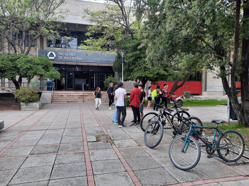 imagen Llamado a concursos docentes de la Facultad de Ingeniería