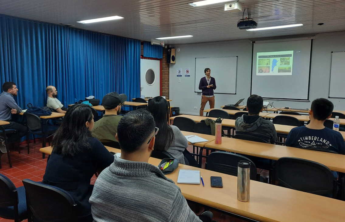 imagen Integrantes de SACDE brindaron charla y presentaron su programa de Jóvenes Profesionales