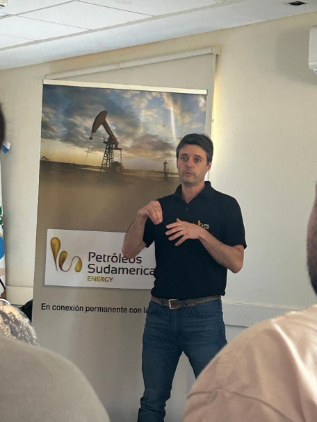 imagen Estudiantes de Ingeniería en Petróleo visitaron el Yacimiento Barrancas de Petróleos Sudamericanos