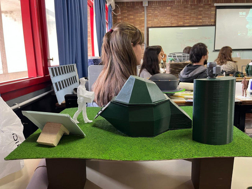 imagen Estudiantes compartieron experiencias de prototipado
