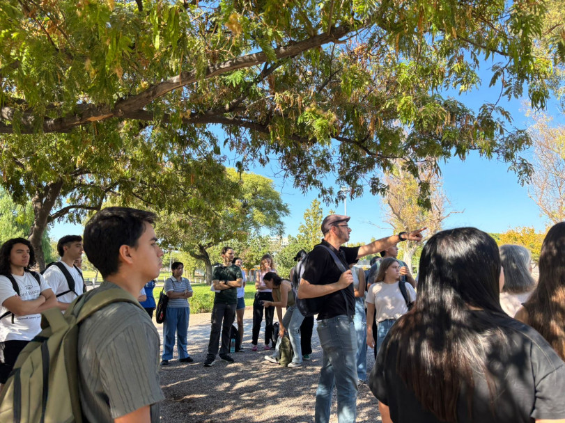 imagen Estudiantes de Arquitectura recorrieron espacios clave del patrimonio mendocino