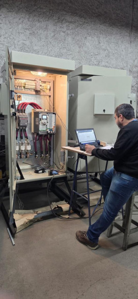 imagen Estudiantes de Ingeniería en Petróleo fortalecieron su formación con una visita a empresa del sector industrial