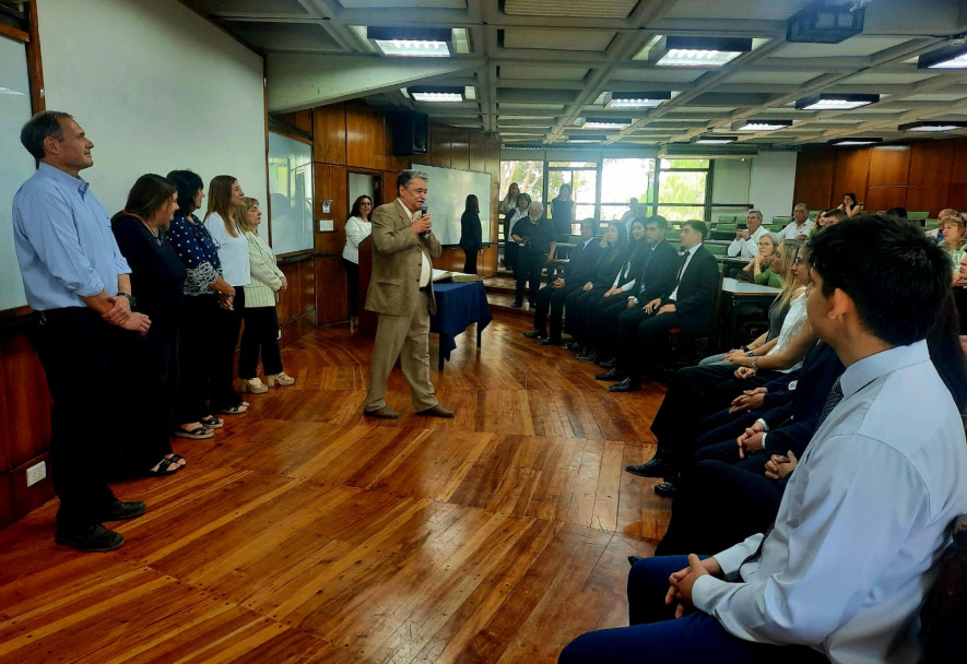 imagen Se tomó juramento a nuevos egresados y egresadas de la Facultad