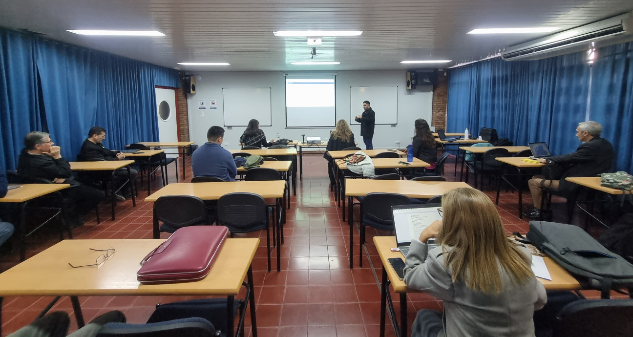 imagen Estudiantes del Doctorado en Ingeniería expusieron sobre los avances de sus tesis doctorales en una jornada especial