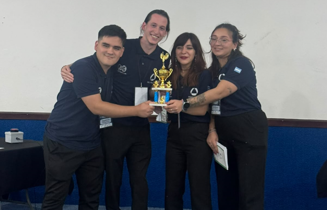 imagen Estudiantes de la Facultad se consagraron campeones nacionales del PetroBowl 2026 