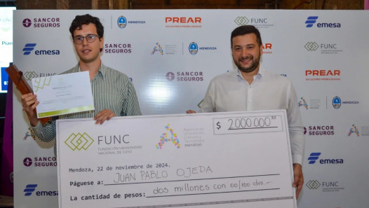 imagen Investigador recibió el premio Gustavo Kent por su proyecto innovador 