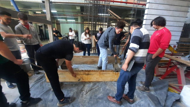 imagen Estudiantes de Ingeniería Civil realizan actividad conjunta con sus pares de la UTN  