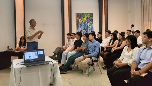 imagen La Facultad fortaleció vínculos con el sector energético en una jornada de jóvenes profesionales
