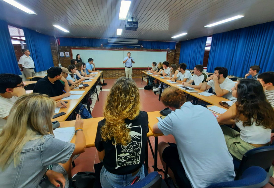 imagen Dieron la bienvenida a una nueva camada de estudiantes de intercambio