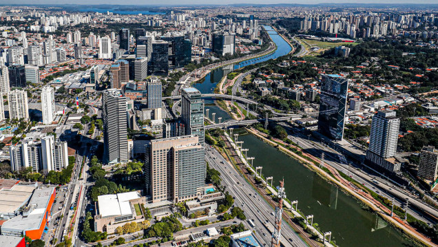 imagen São Paulo llega a la Facultad de Ingeniería: una conferencia para pensar la ciudad latinoamericana contemporánea