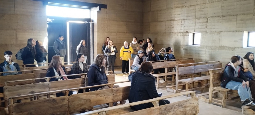 imagen Estudiantes de la cátedra "Intervención en el Patrimonio" realizaron actividad de cierre en Bodega Salentein 