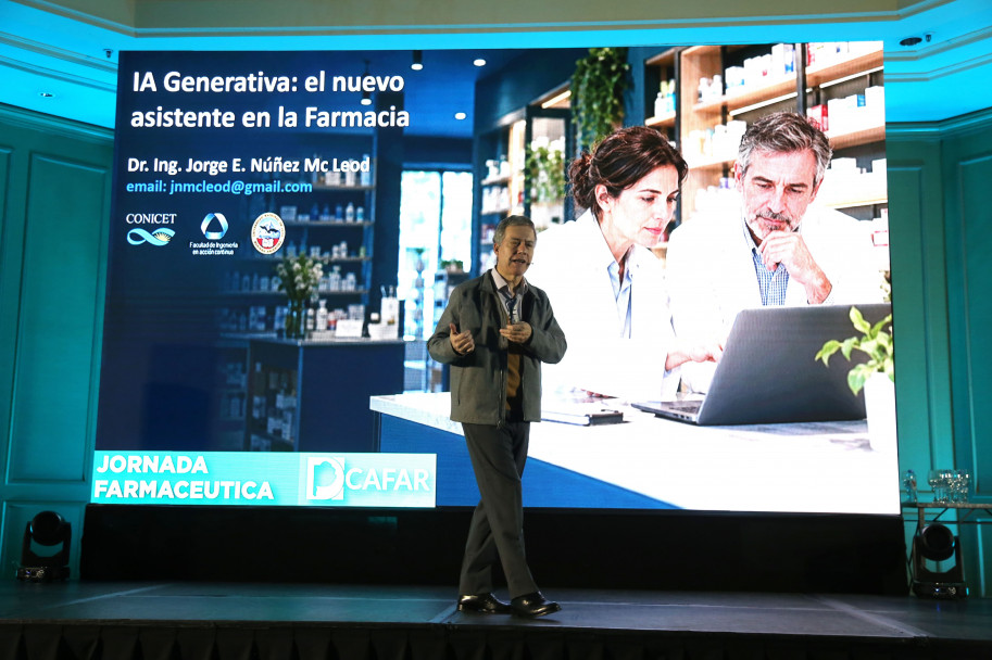 imagen Docente e investigador de la Facultad brindó una conferencia sobre IA Generativa aplicada al ámbito farmacéutico