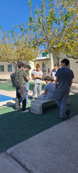 imagen Estudiantes de Ingeniería promovieron la innovación en el Colegio Tomás Alva Edison