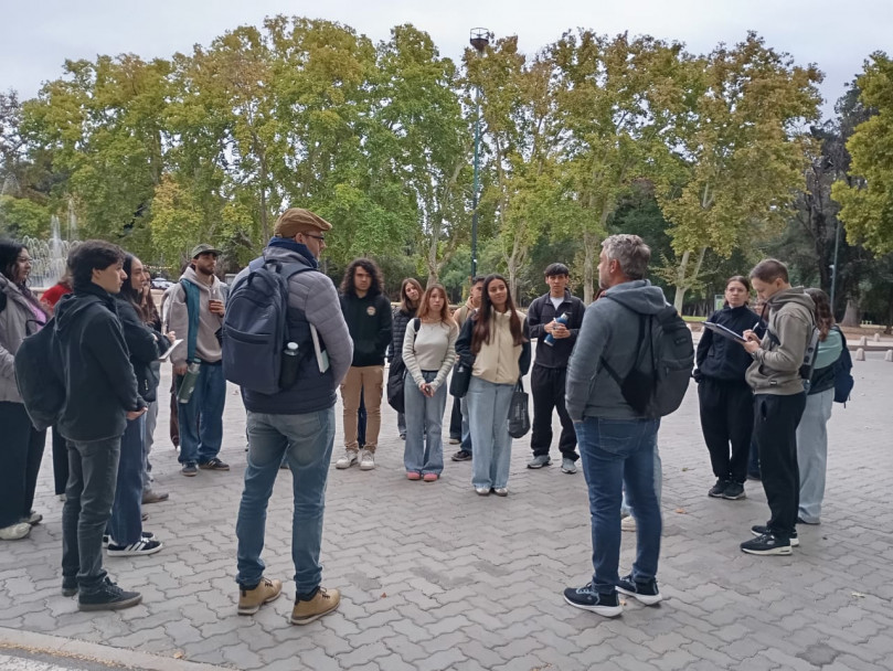 imagen Estudiantes de arquitectura realizaron salida académica al Parque General San Martín 