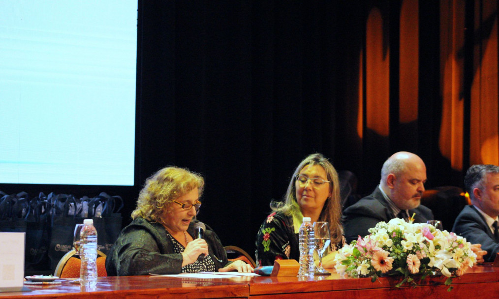 imagen Durante el acto, la Decana Ingeniera Patricia Infante, dirigió unas palabras a los nuevos profesionales. 