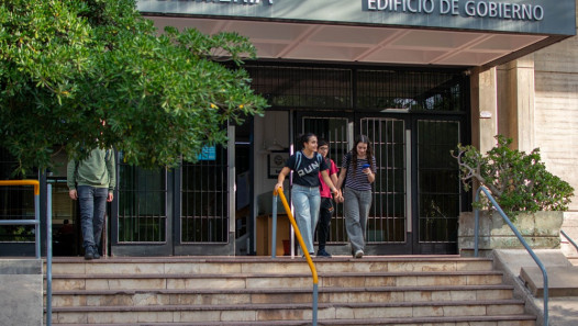 imagen Convocatoria a Becas de Ayuda Económica para estudiantes de la Facultad