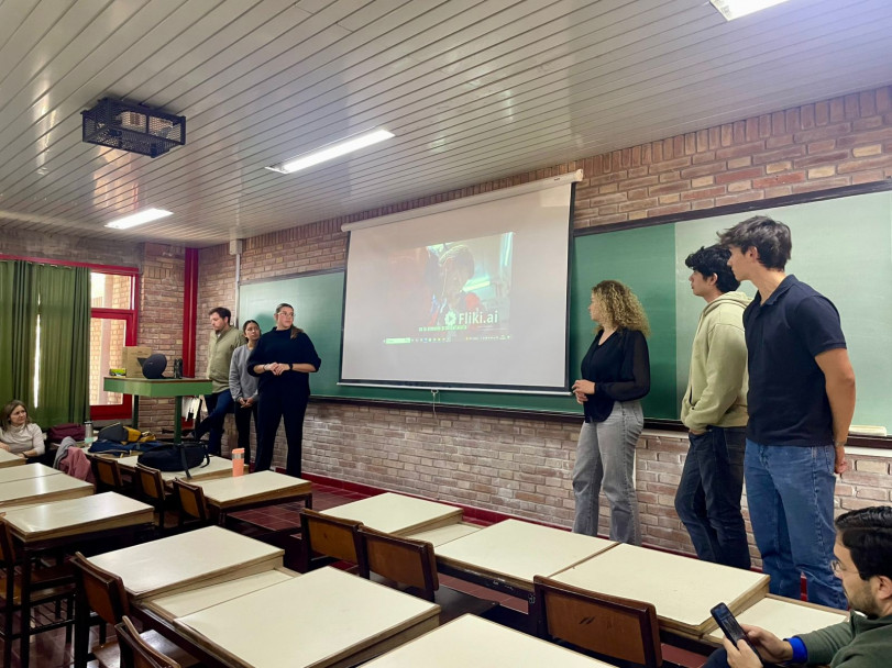 imagen Estudiantes presentaron sus proyectos de cierre de la asignatura Comercialización