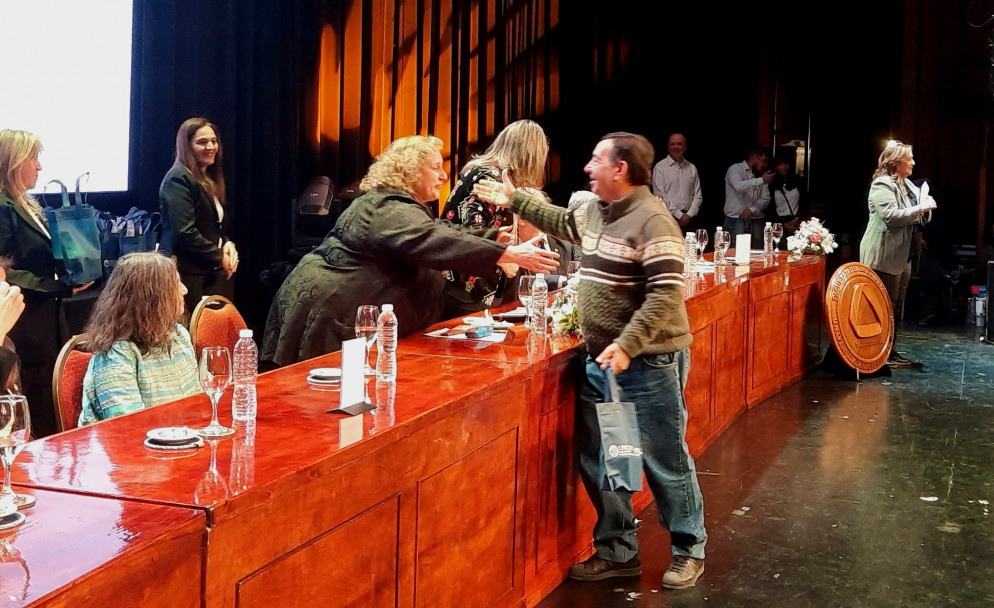 imagen La Facultad de Ingeniería celebró la Colación de Grado y Posgrado de la Promoción 2025