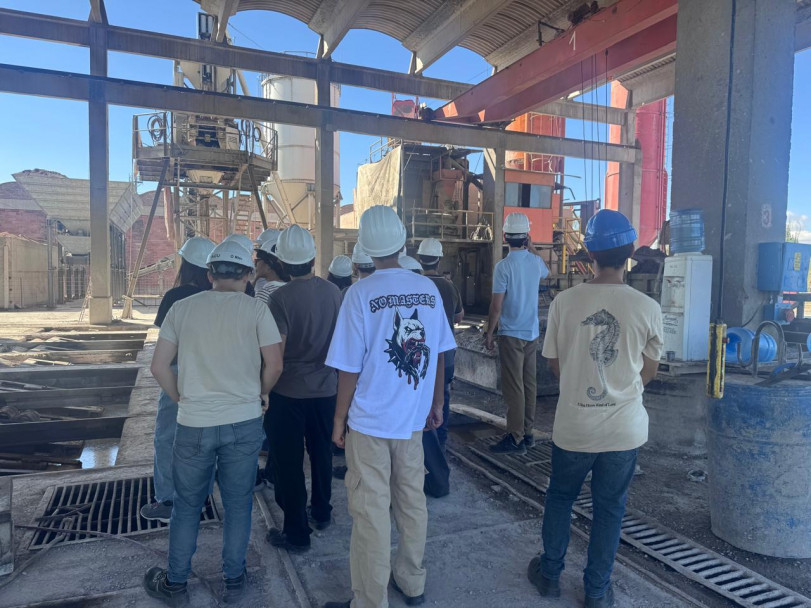imagen Estudiantes de Ingeniería Civil realizaron visitas técnicas a plantas del sector