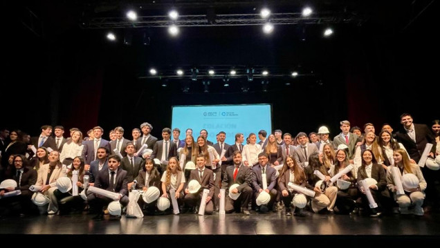 imagen Celebramos la entrega de diplomas a graduados y graduadas de la promoción 2024