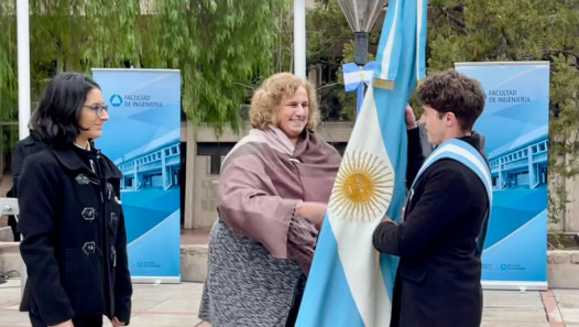 imagen Invitamos al acto de cambio de abanderados y escoltas, y conmemoración del 25 de Mayo
