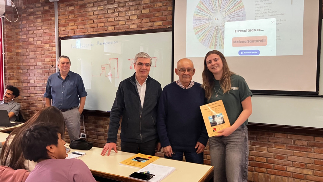 imagen El Ing. Agustín Reboredo brindó una clase magistral a estudiantes de Arquitectura
