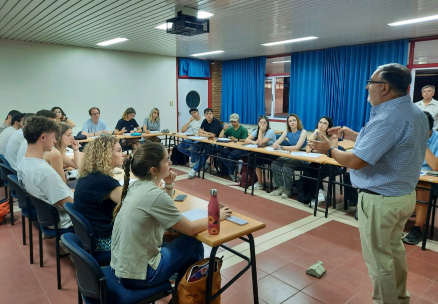 imagen Dieron la bienvenida a una nueva camada de estudiantes de intercambio