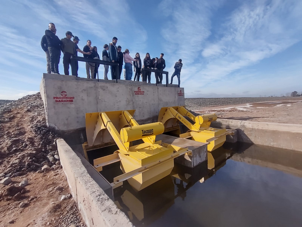 imagen Estudiantes de Civil realizaron visita técnica al dique San Isidro y al sistema de riego de la Hijuela Esteban