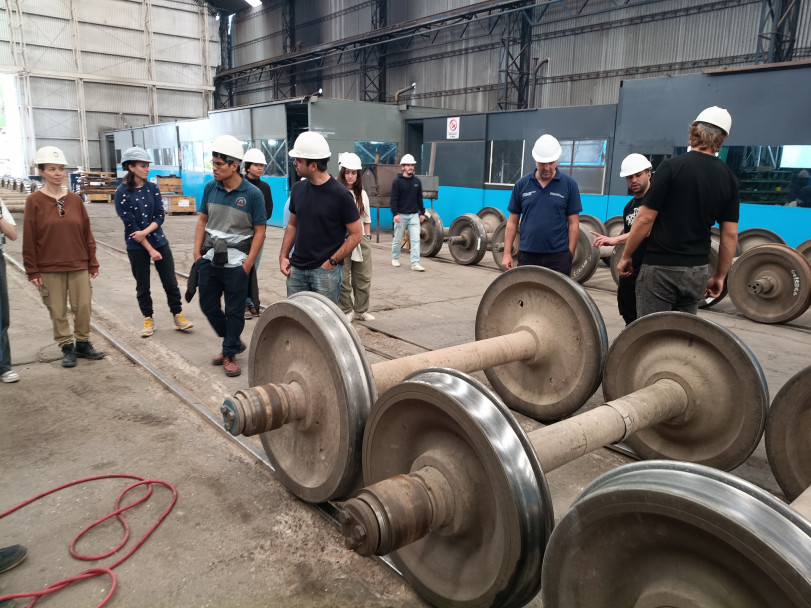 imagen Estudiantes Ingeniería Civil realizaron visita técnica a Belgrano Cargas y Logística
