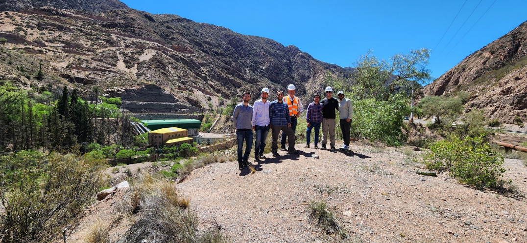 imagen Estudiantes de la Maestría en Ingeniería Geotécnica visitaron obras en Potrerillos