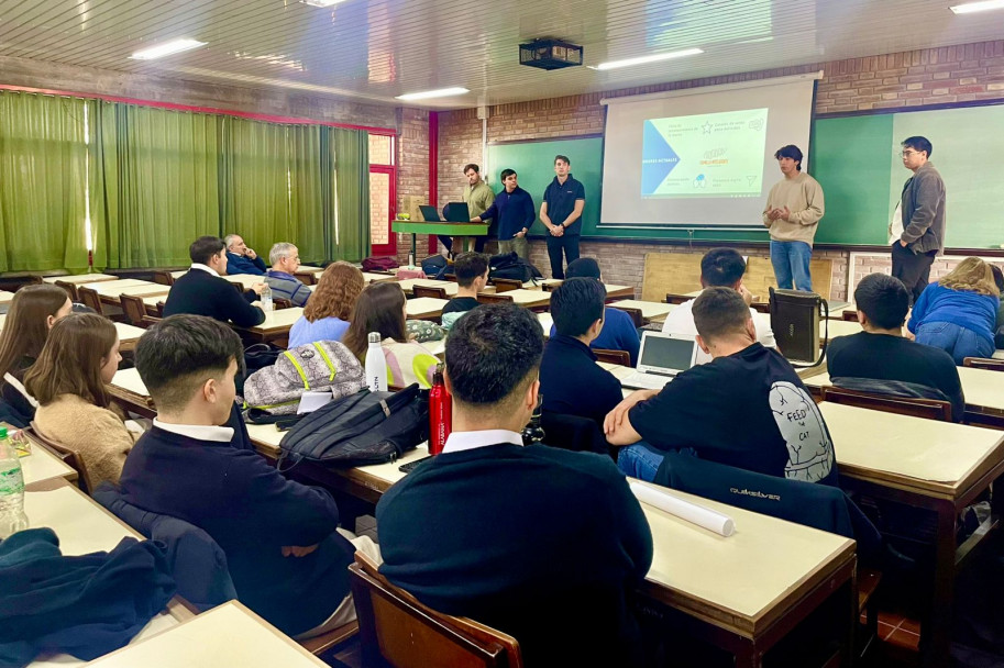 imagen Estudiantes presentaron sus proyectos de cierre de la asignatura Comercialización