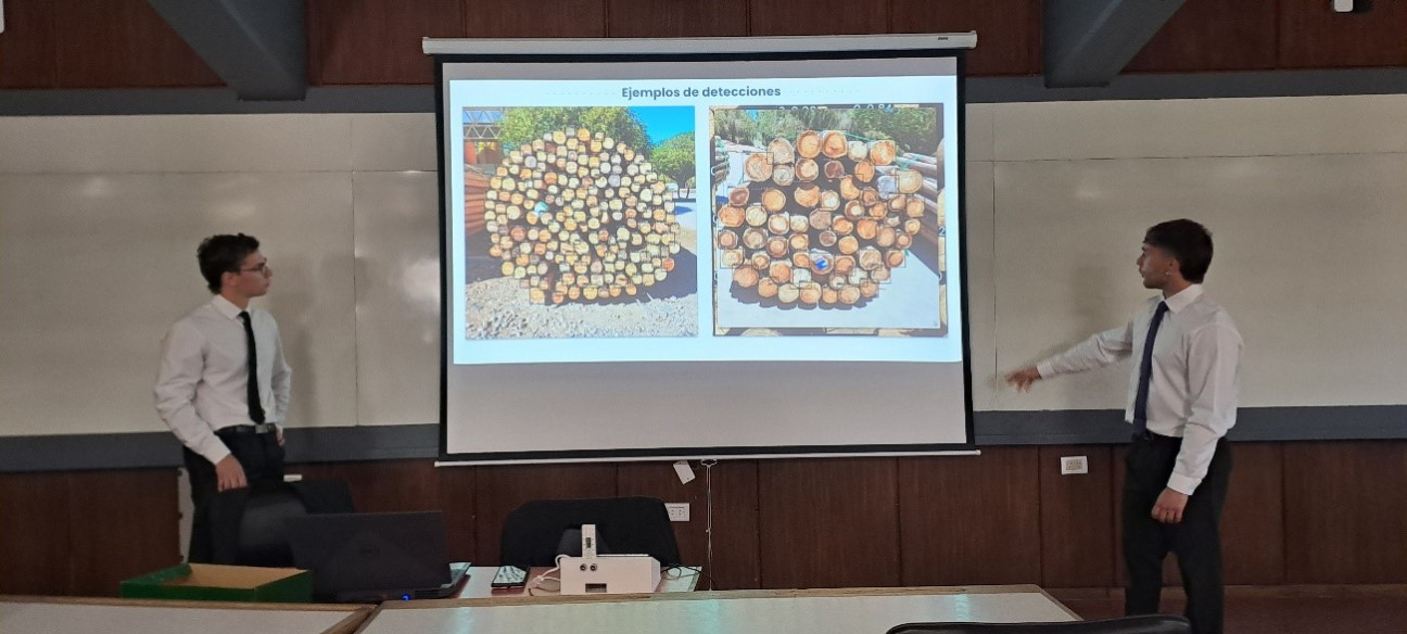 imagen Estudiantes presentaron sus proyectos finales de estudio de Ingeniería Mecatrónica