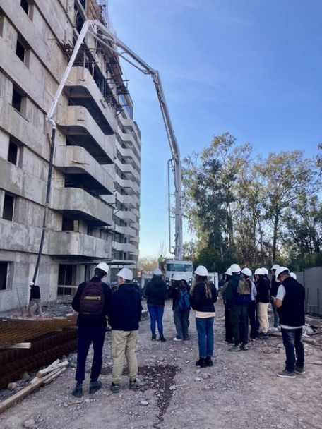 imagen Estudiantes de Arquitectura participaron de enriquecedora visita al complejo VistaCruz