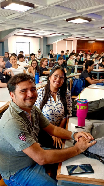 imagen Estudiantes fortalecen su formación conociendo proyectos de emprendedores locales