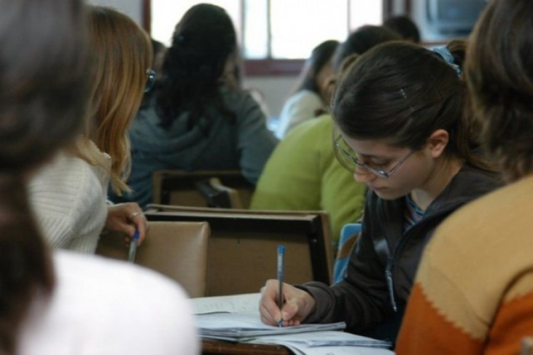 imagen Clases de apoyo a estudiantes que deban materias del secundario