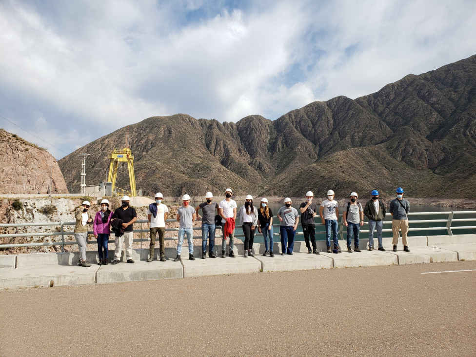 imagen Estudiantes visitaron Presa Potrerillos y Central Hidroeléctrica Cacheuta