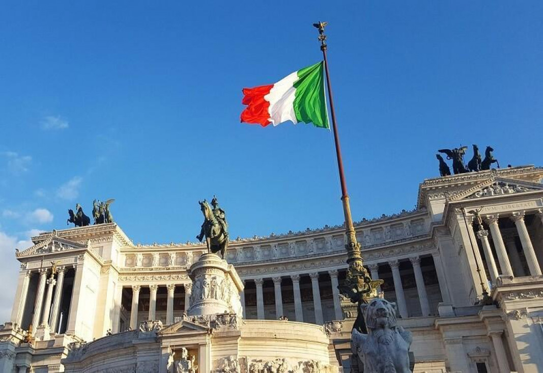 imagen Intercambio destinado a graduados para estudios espaciales en Italia 