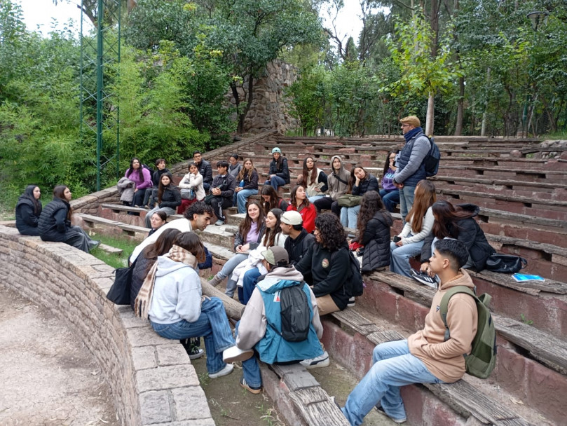 imagen Estudiantes de arquitectura realizaron salida académica al Parque General San Martín 