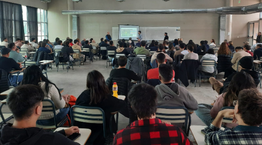 imagen Con charlas de destacados profesionales, la Facultad celebró el Día de la Ingeniería